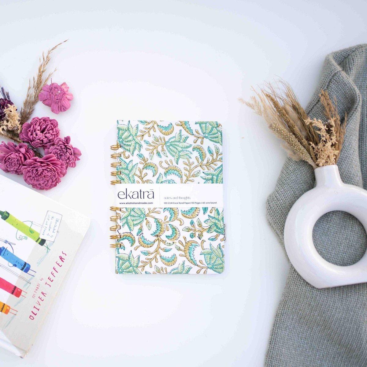 Caderno | Encadernação em Espiral Feito à Mão A5 Pautado Sustentável: Floral verde