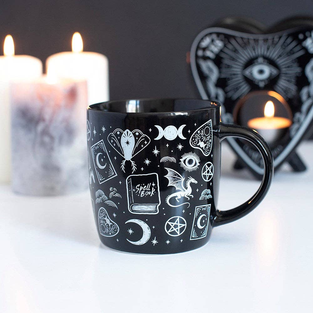 Caneca com Estampa Mística "Segredos Encantados"