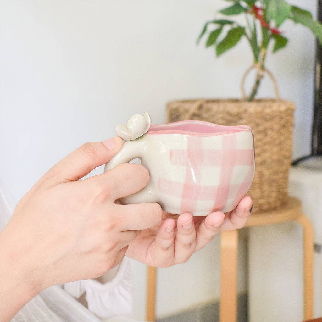 Caneca | Cerâmica Pintada à Mão com Desenho de Margarida | Rosa: Individual